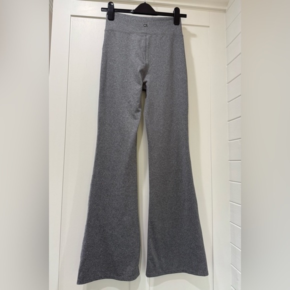 GAP Fit Teen Crossover Flare Leggings - Picture 4 of 6